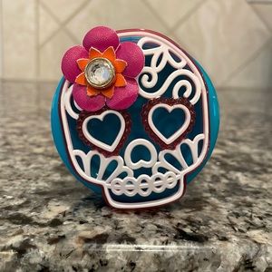 EUC Bath & Body Works Sugar Skull Visor Clip Fragrance Holder